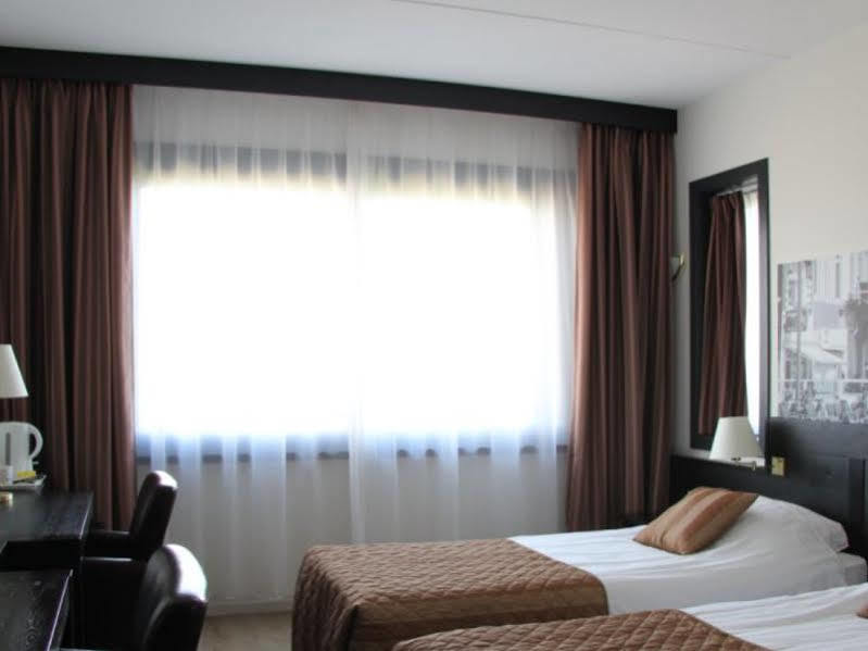 Bastion Hotel Roosendaal Exterior foto